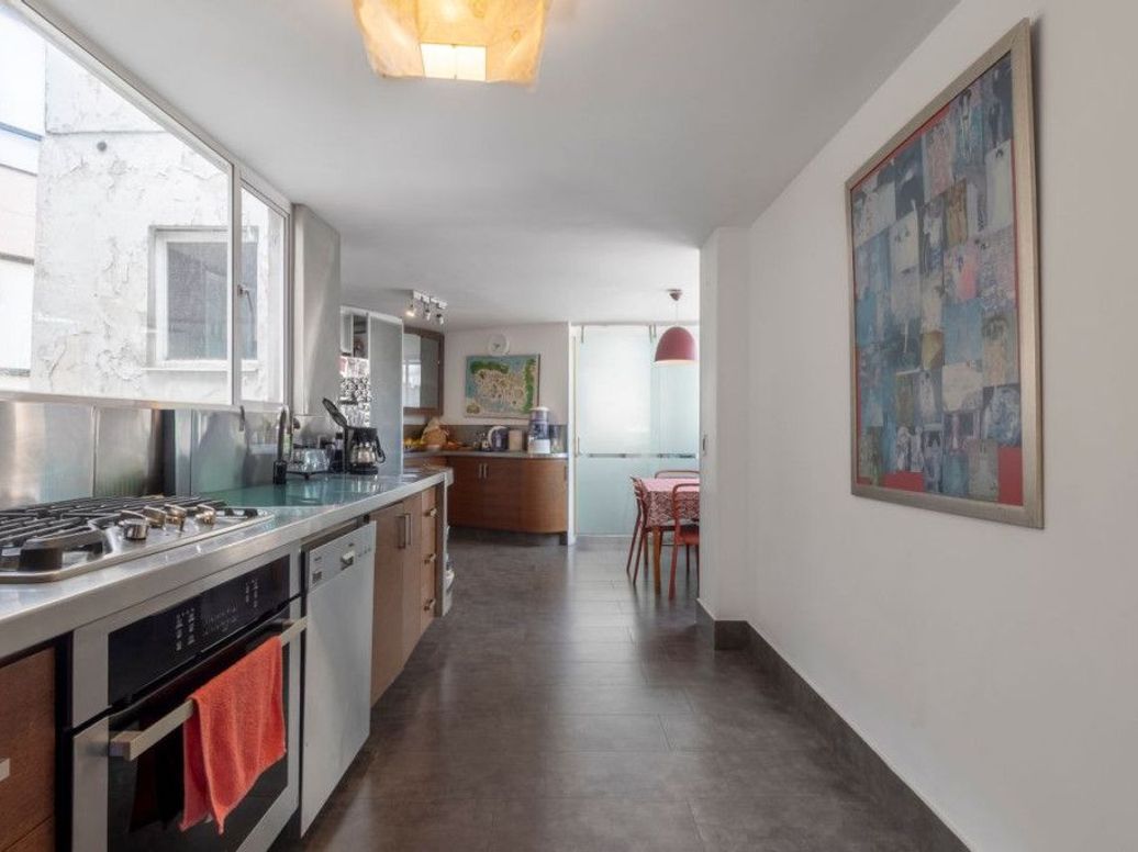 Apartamento de 4 alcobas en venta en La Macarena, Bogotá, 240 m² · foto 6 de 20