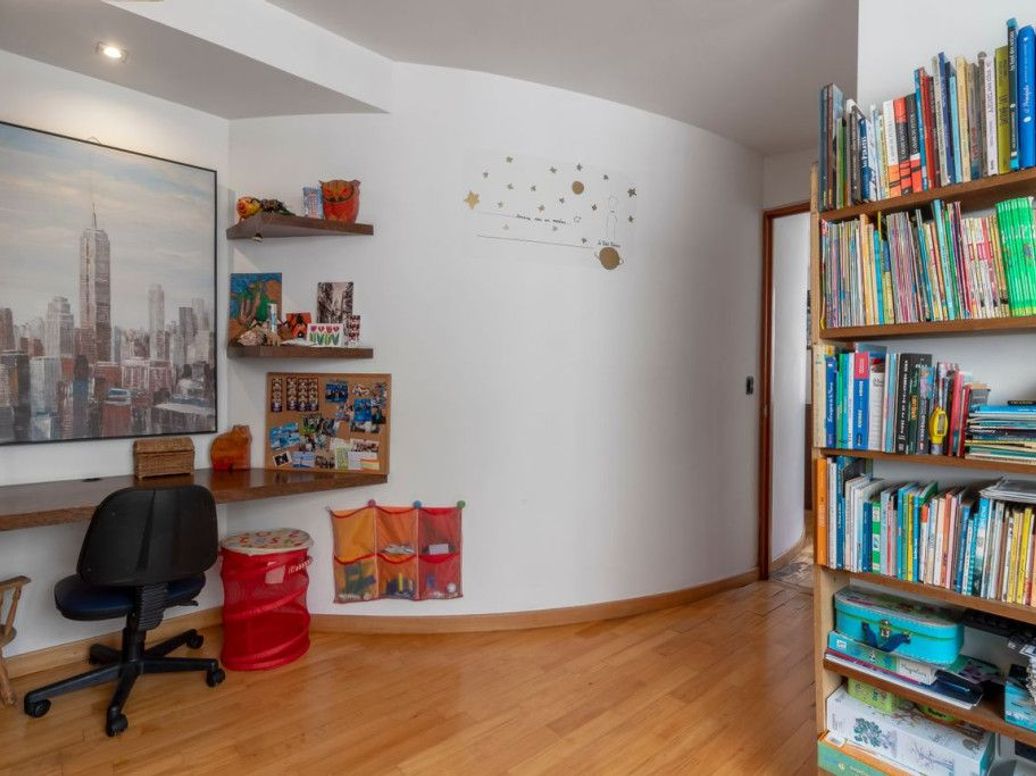 Apartamento de 4 alcobas en venta en La Macarena, Bogotá, 240 m² · foto 14 de 20