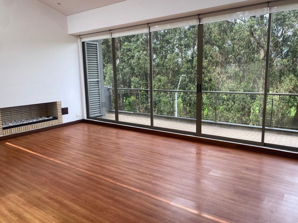 Apartamento de 3 alcobas en arriendo en Conejera, Bogotá, 230 m² · foto 2 de 15