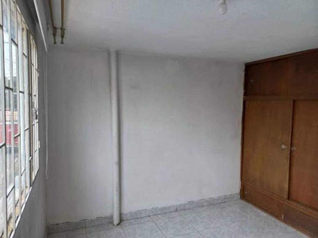 Casa de 11 alcobas en venta en La Granja, Bogotá, 170 m² · foto 12 de 20