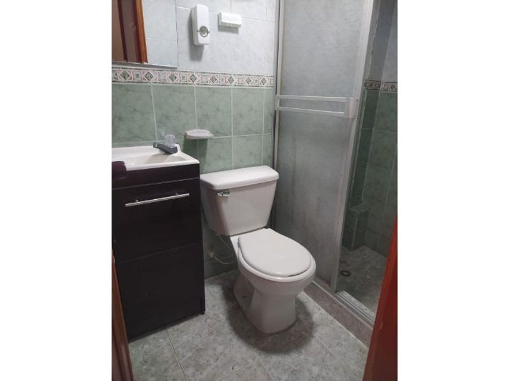 Casa de 4 alcobas en arriendo en Campo Alegre, Bogotá, 60 m² · foto 12 de 13