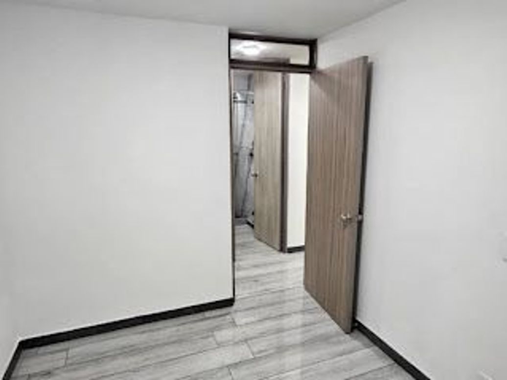 Apartamento de 2 alcobas en arriendo en Hayuelos, Bogotá, 45 m² · foto 8 de 11