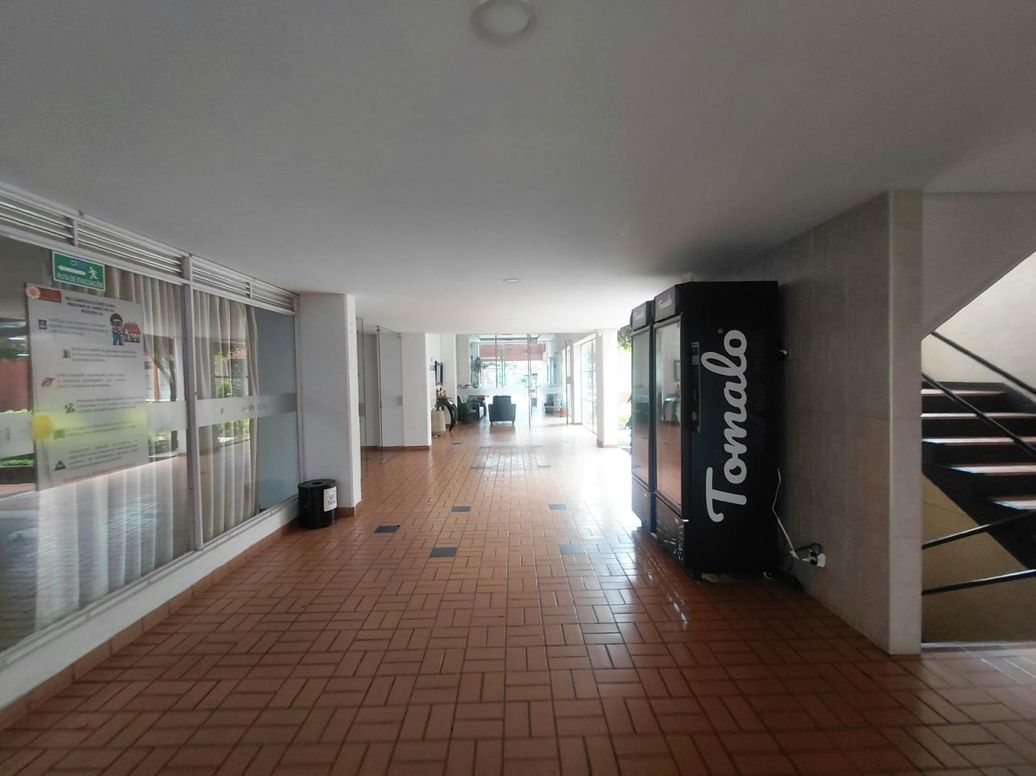 Apartamento de 3 alcobas en venta en San Miguel, Bogotá, 53 m² · foto 4 de 13
