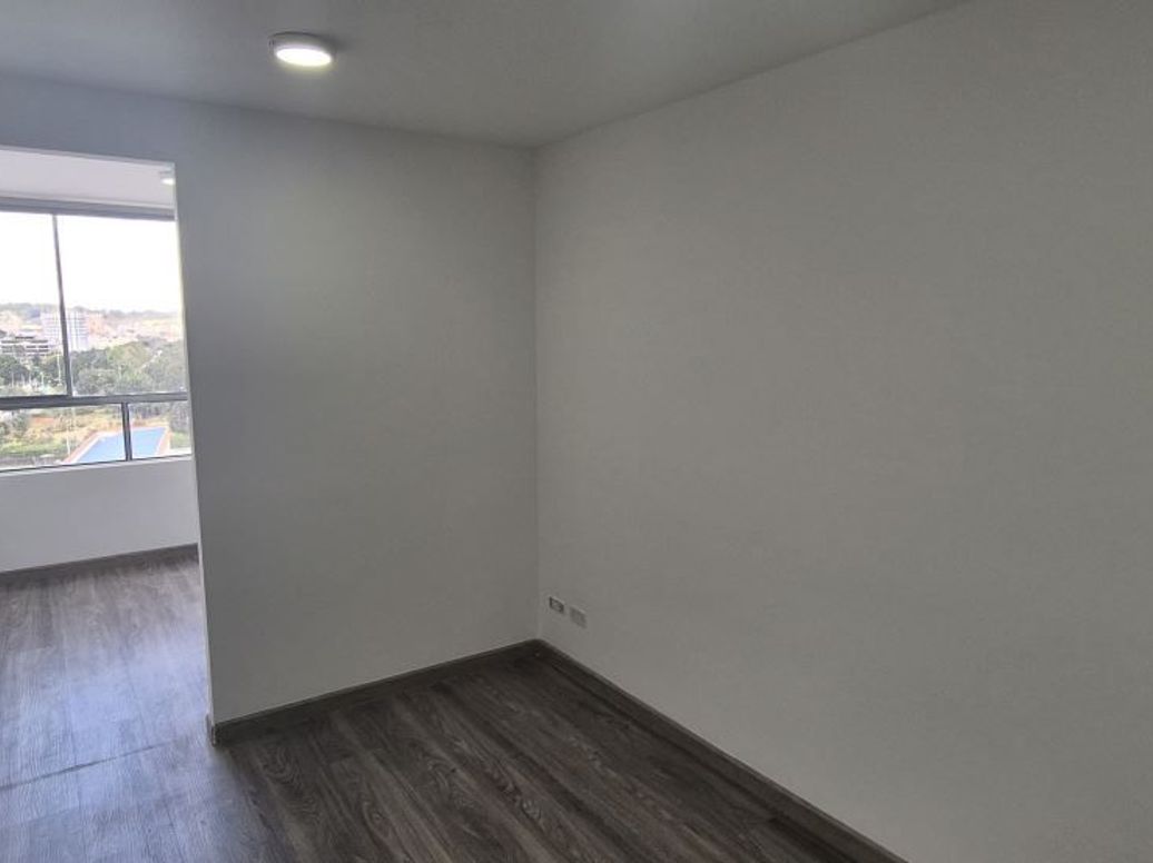 Apartamento de 1 alcoba en arriendo en El Redil, Bogotá, 35 m² · foto 3 de 19