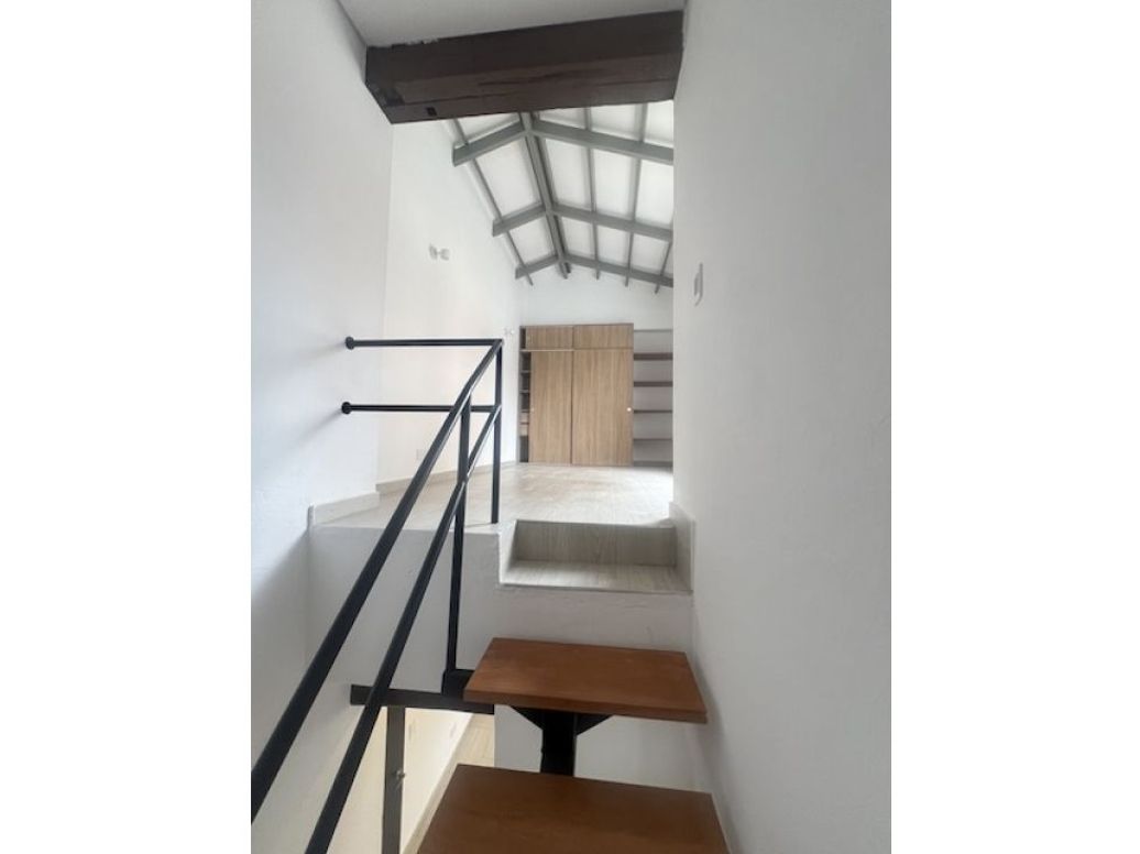 Casa de 5 alcobas en venta en Teusaquillo, Bogotá, 261 m² · foto 9 de 16
