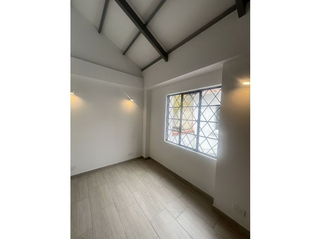 Casa de 5 alcobas en venta en Teusaquillo, Bogotá, 261 m² · foto 16 de 16