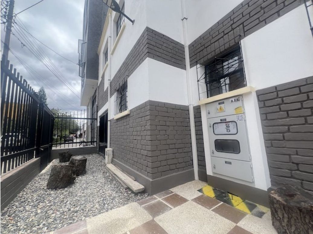 Casa de 5 alcobas en venta en Teusaquillo, Bogotá, 261 m² · foto 3 de 16