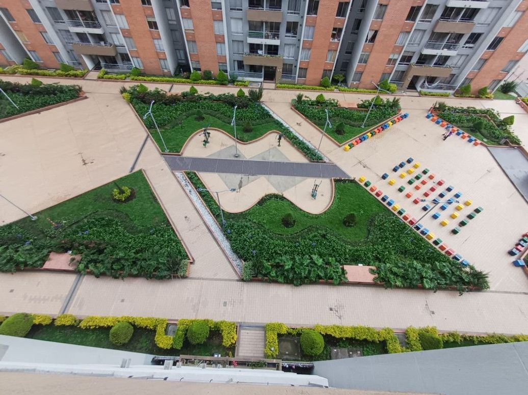 Apartamento de 3 alcobas en venta en Ub. Castilla, Bogotá, 63 m² · foto 19 de 20