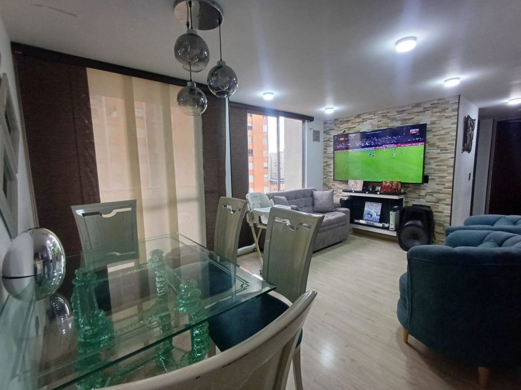 Apartamento de 3 alcobas en venta en Ub. Castilla, Bogotá, 63 m² · foto 3 de 20