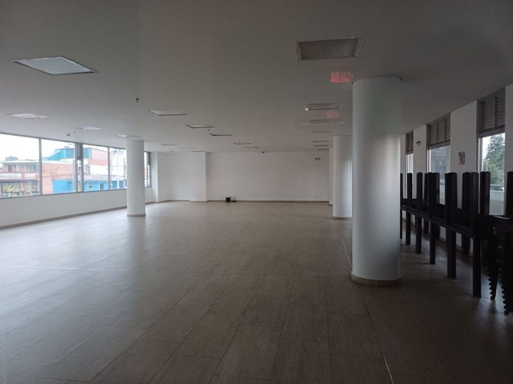 Apartamento de 3 alcobas en venta en Ub. Castilla, Bogotá, 63 m² · foto 18 de 20