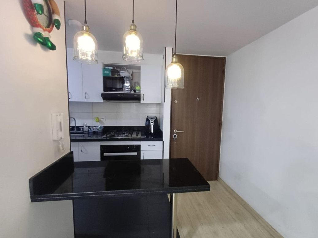Apartamento de 3 alcobas en venta en Ub. Castilla, Bogotá, 63 m² · foto 6 de 20