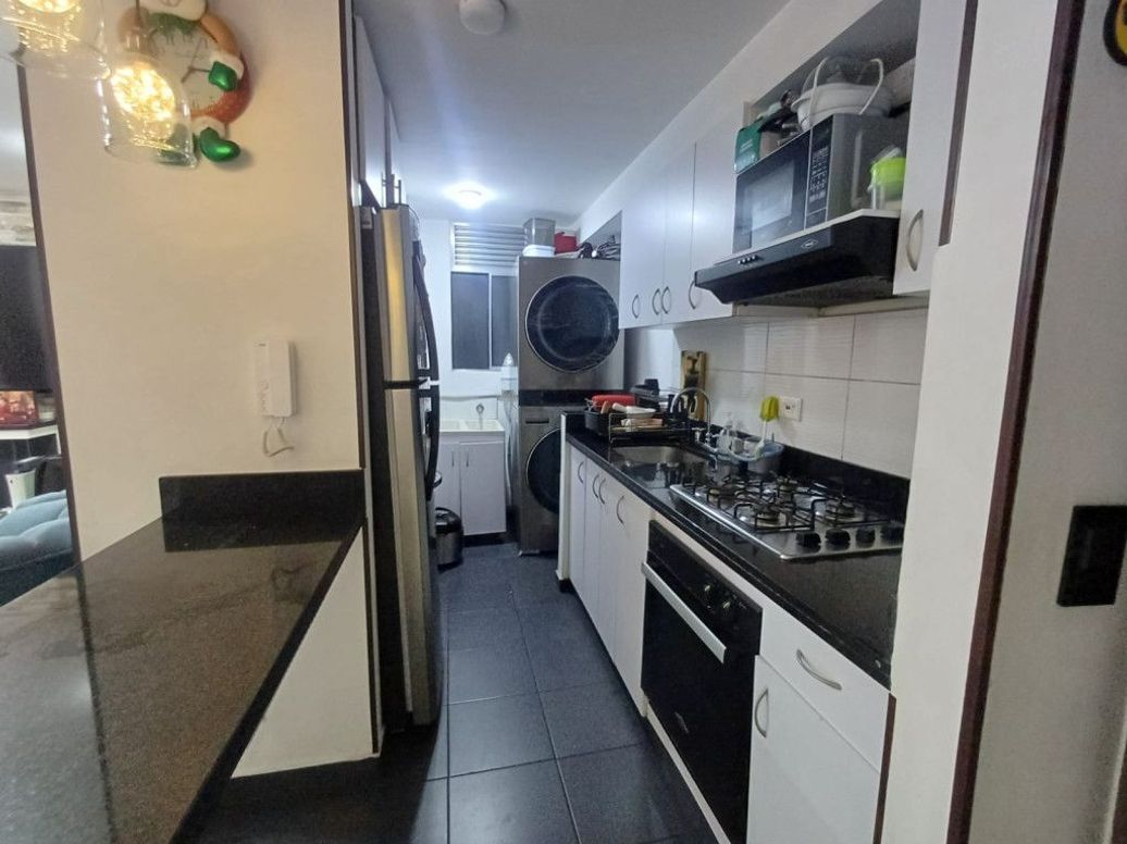 Apartamento de 3 alcobas en venta en Ub. Castilla, Bogotá, 63 m² · foto 7 de 20