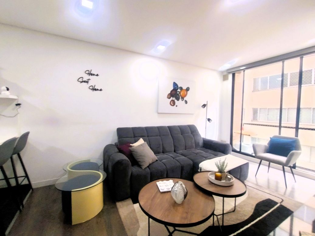 Apartamento de 2 alcobas en venta en Santa Barbara Occidental, Bogotá, 78 m² · foto 6 de 20