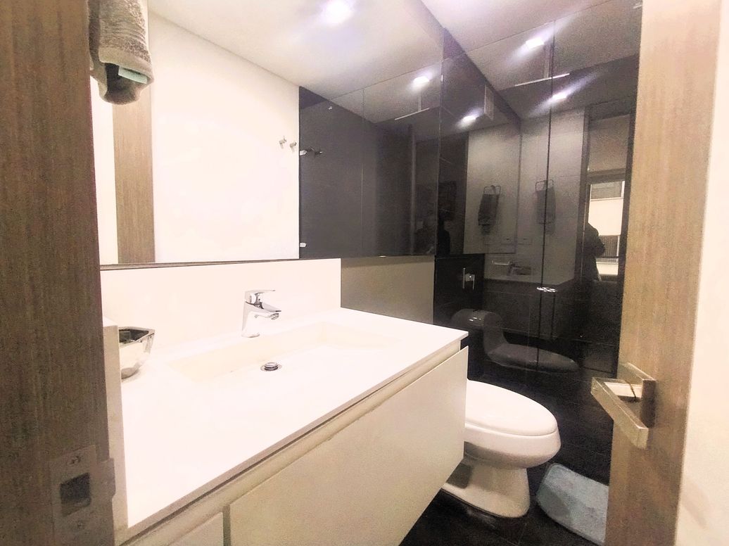 Apartamento de 2 alcobas en venta en Santa Barbara Occidental, Bogotá, 78 m² · foto 13 de 20