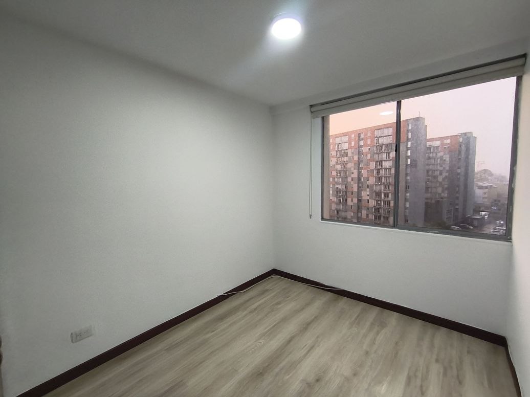 Apartamento de 3 alcobas en venta en Hayuelos, Bogotá, 82 m² · foto 6 de 20