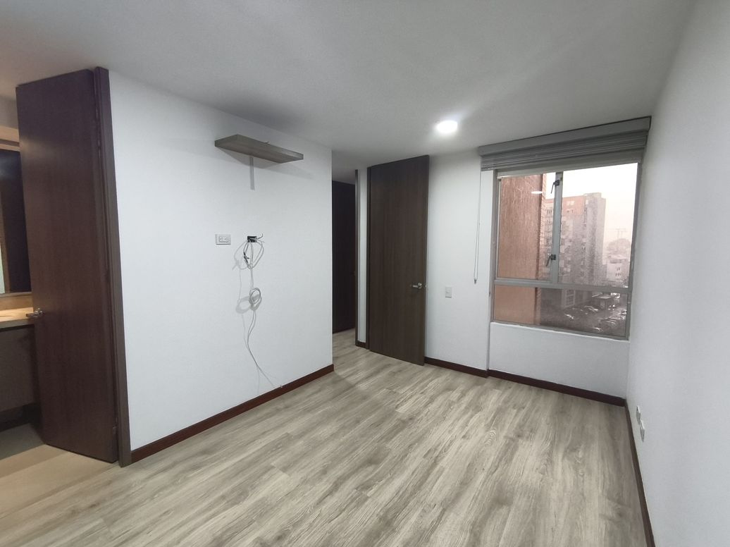 Apartamento de 3 alcobas en venta en Hayuelos, Bogotá, 82 m² · foto 4 de 20