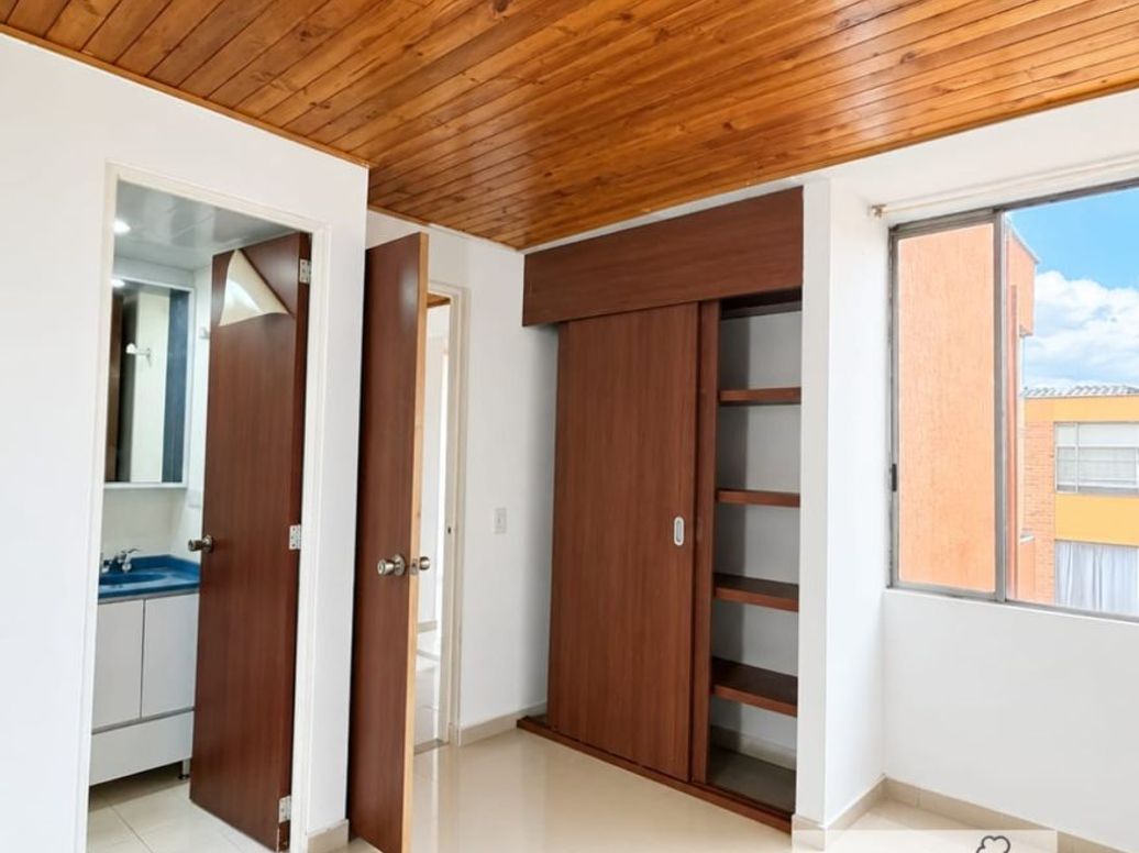 Apartamento de 3 alcobas en venta en Capellanía, Bogotá, 64 m² · foto 8 de 12