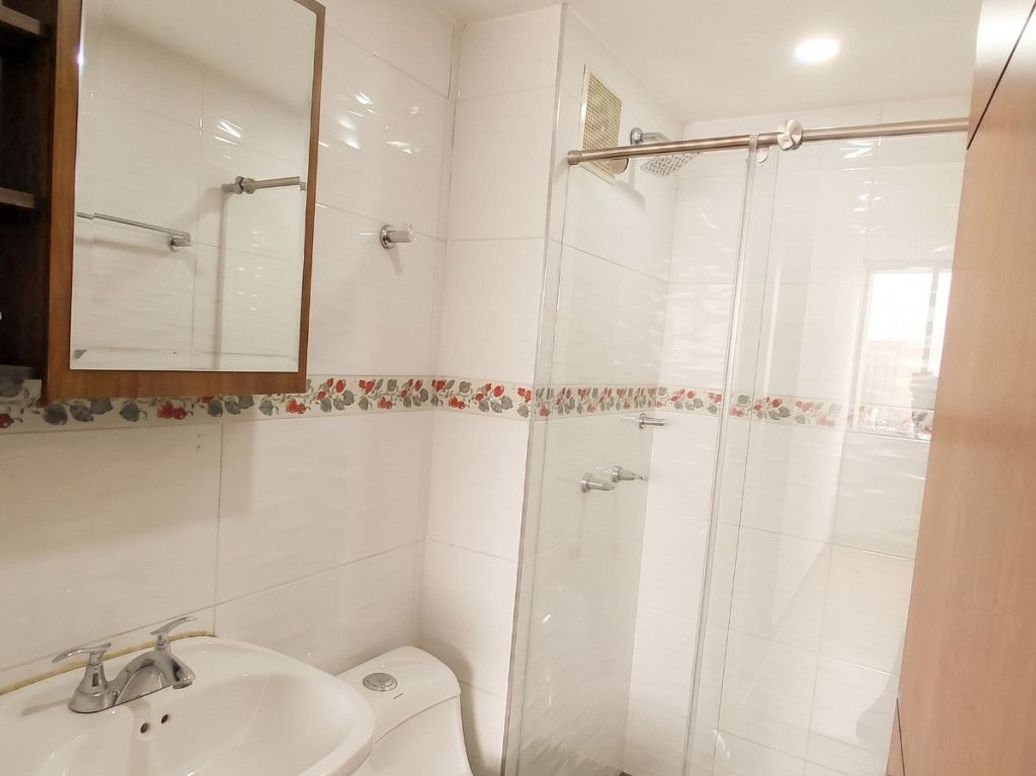 Apartamento de 3 alcobas en arriendo en Rincón De La Valvanera, Bogotá, 55 m² · foto 10 de 13