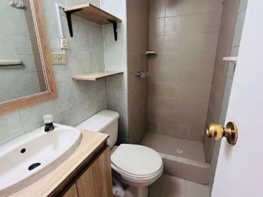 Apartamento de 2 alcobas en arriendo en San Antonio Norte, Bogotá, 60 m² · foto 15 de 20