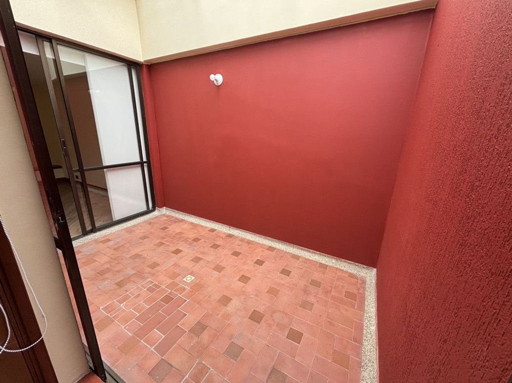 Apartamento de 3 alcobas en arriendo en Cedro Narvaez, Bogotá, 135 m² · foto 14 de 20