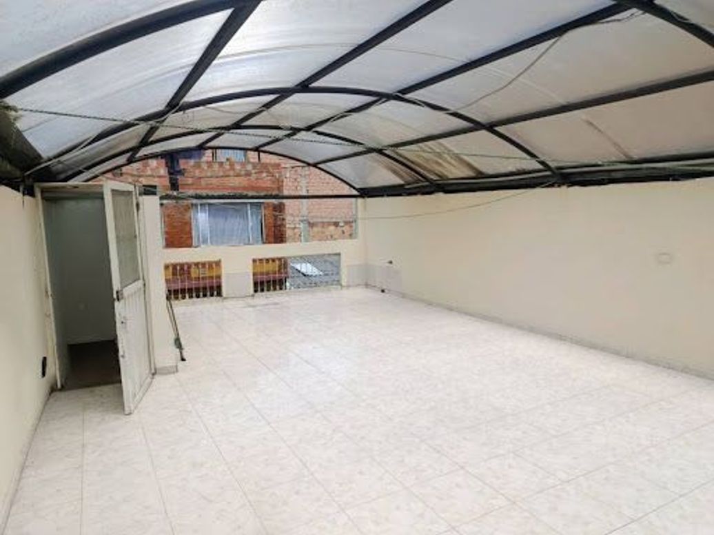 Apartamento de 3 alcobas en arriendo en El Refugio, Bogotá, 72 m² · foto 16 de 18
