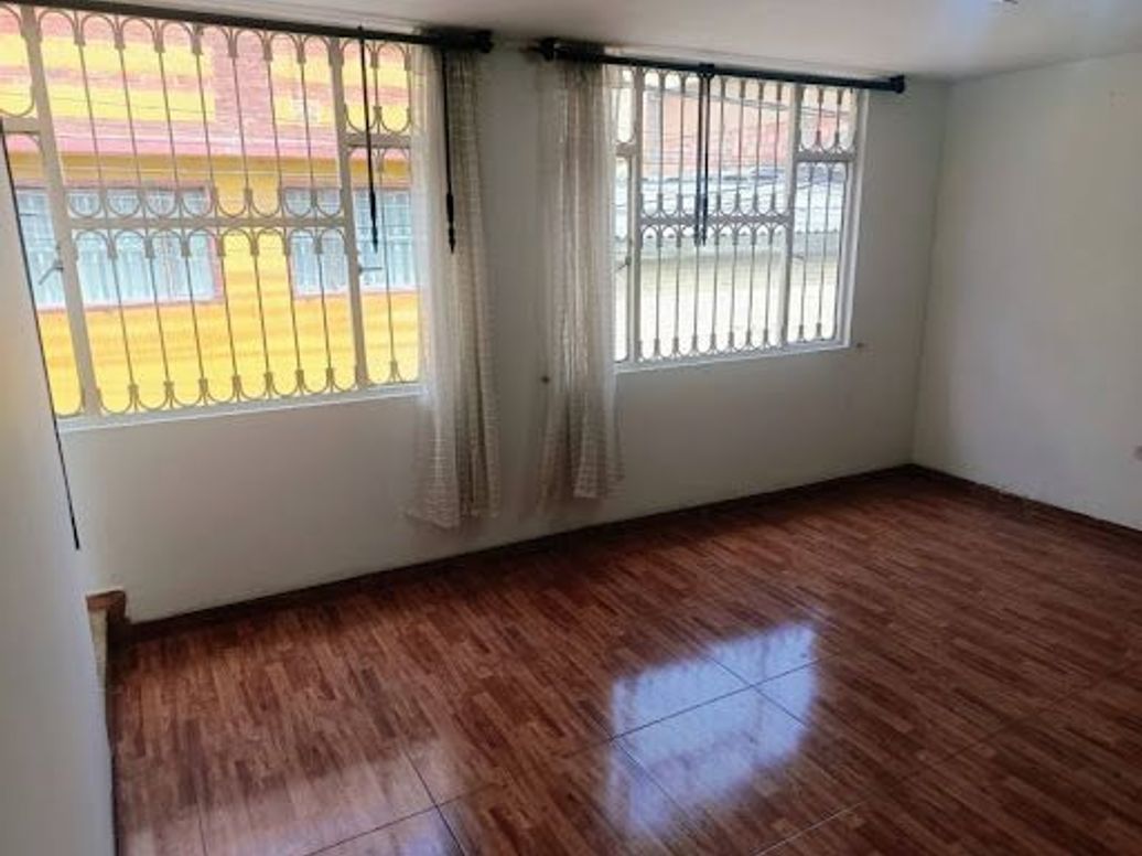 Apartamento de 3 alcobas en arriendo en El Refugio, Bogotá, 72 m² · foto 3 de 18