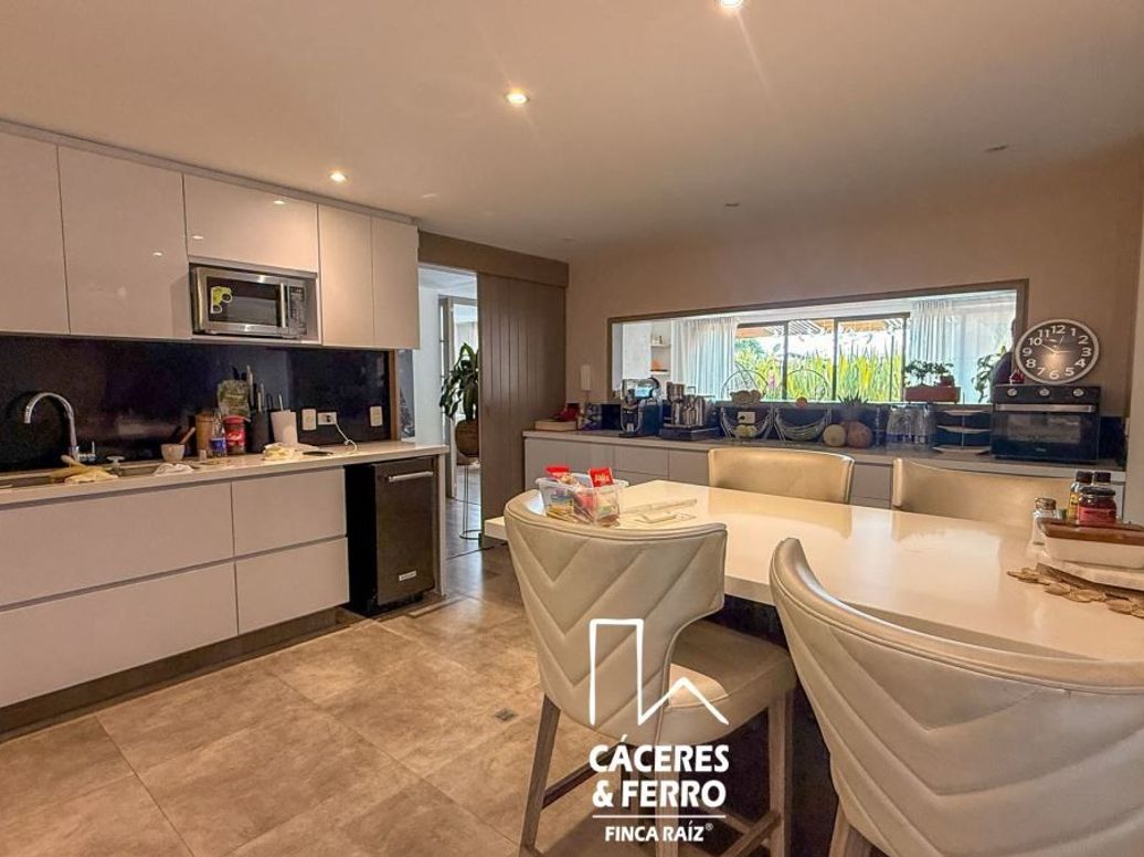 Apartamento de 3 alcobas en venta en Santa Ana Oriental, Bogotá, 175 m² · foto 16 de 20