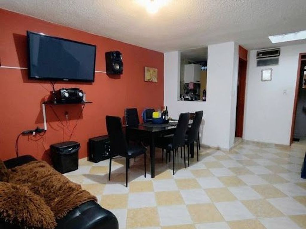 Casa de 6 alcobas en venta en Florida Blanca, Bogotá, 181 m² · foto 4 de 20