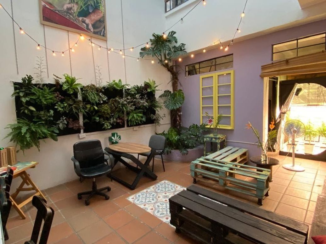 Casa de 6 alcobas en arriendo en La Soledad, Bogotá, 960 m² · foto 9 de 18