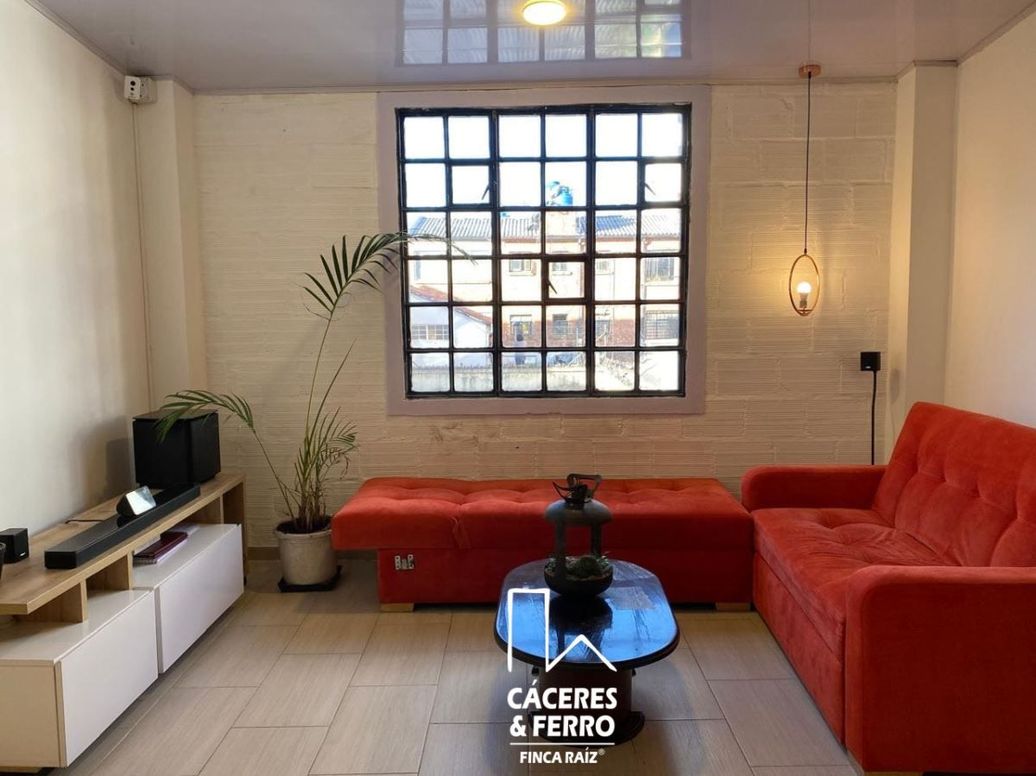 Casa de 6 alcobas en arriendo en La Soledad, Bogotá, 960 m² · foto 6 de 18