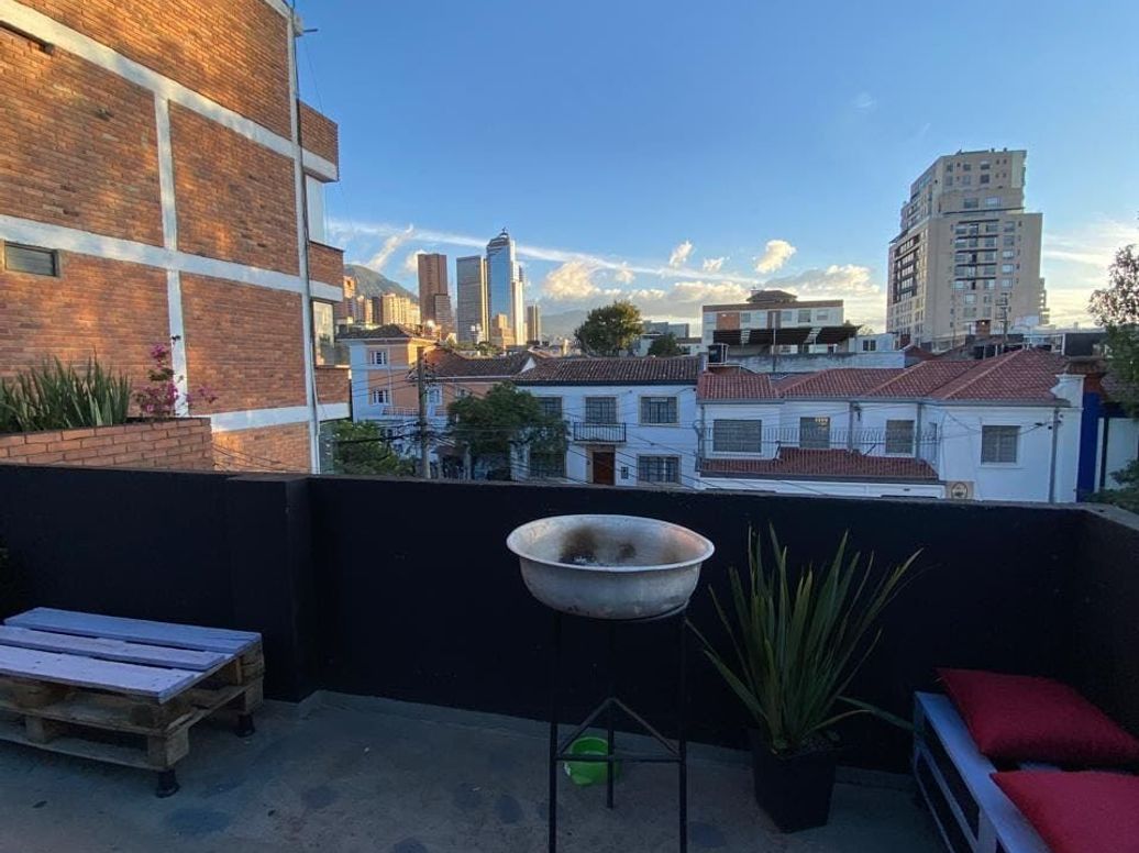 Casa de 6 alcobas en arriendo en La Soledad, Bogotá, 960 m² · foto 17 de 18