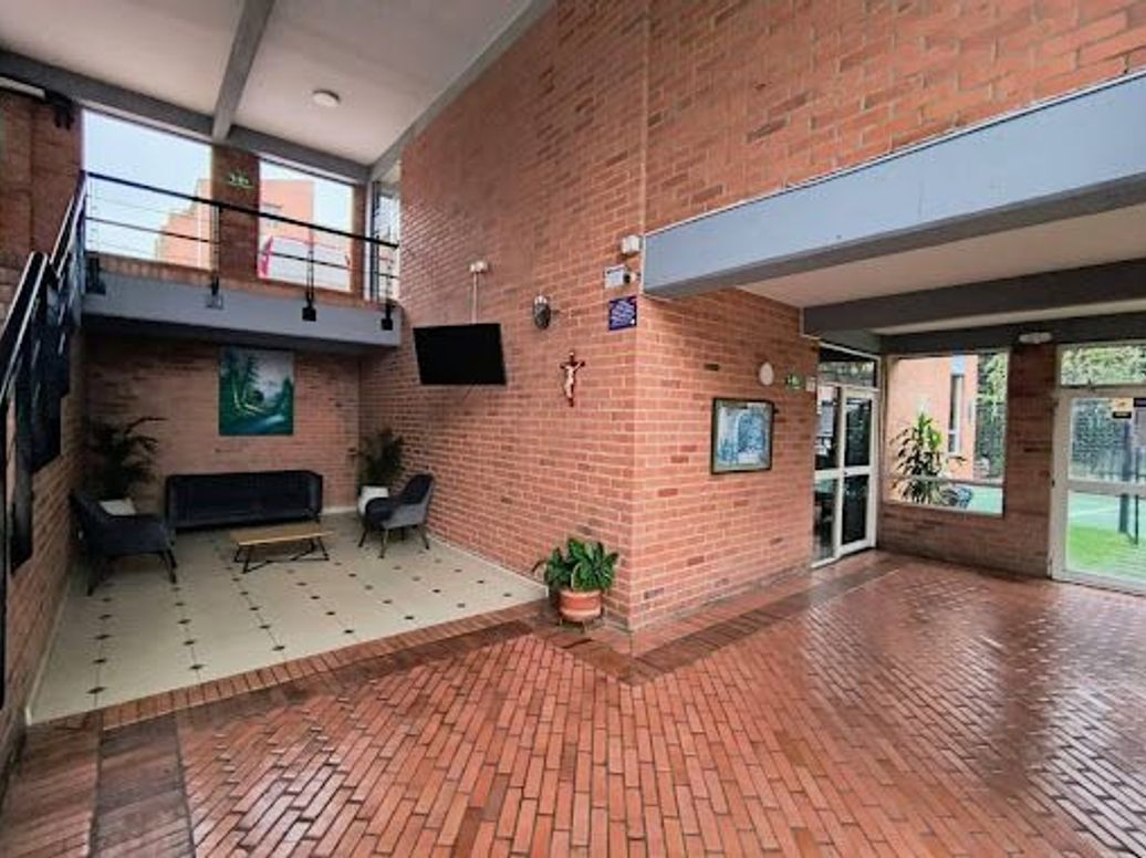 Casa de 4 alcobas en venta en Suba, Bogotá, 80 m² · foto 2 de 20