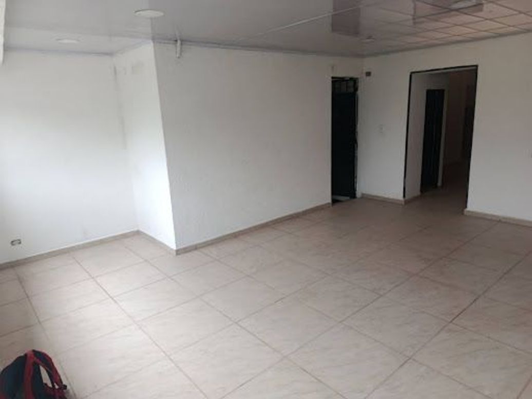 Apartamento de 2 alcobas en arriendo en El Refugio, Bogotá, 65 m² · foto 4 de 18