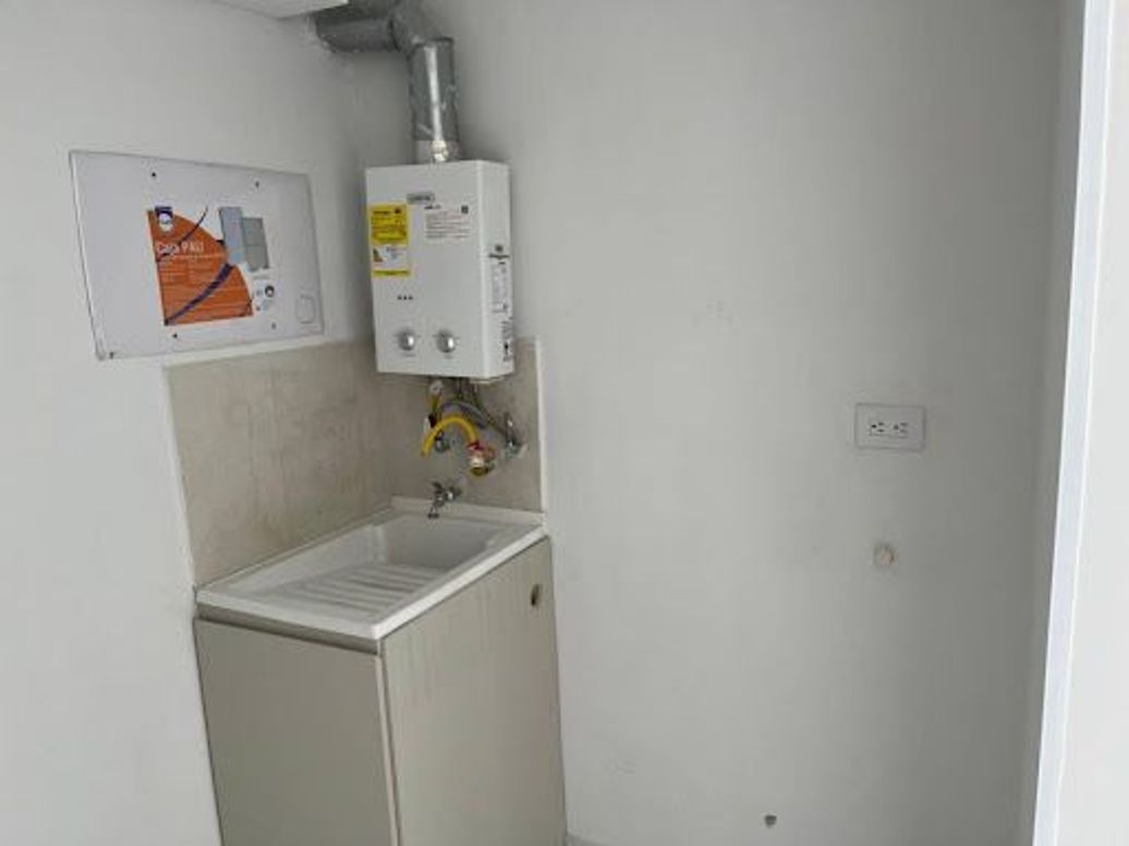 Apartamento de 2 alcobas en arriendo en Las Brisas, Bogotá, 44 m² · foto 10 de 19