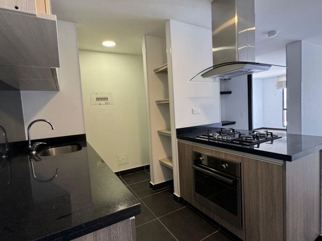 Apartamento de 1 alcoba en arriendo en Caobos Salazar, Bogotá, 68 m² · foto 8 de 20
