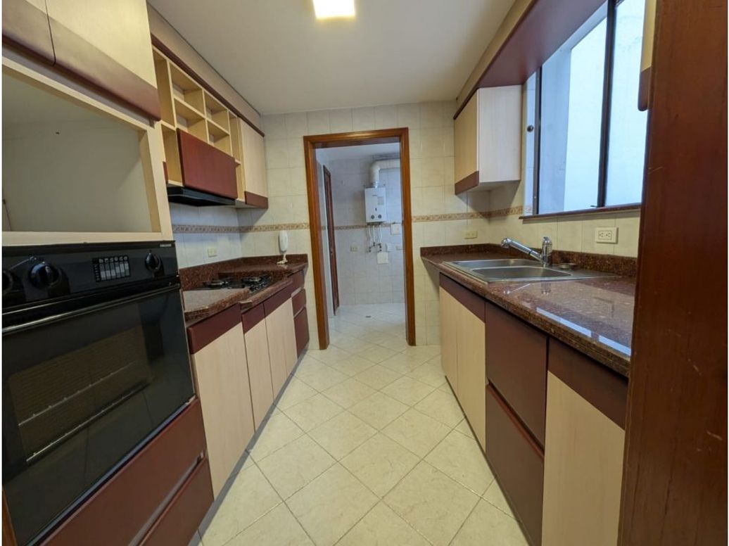 Apartamento de 3 alcobas en venta en Chapinero, Bogotá, 179 m² · foto 8 de 20