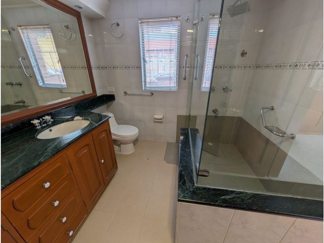 Apartamento de 3 alcobas en venta en Chapinero, Bogotá, 179 m² · foto 15 de 20