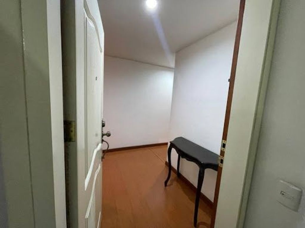 Apartamento de 3 alcobas en venta en Santa Barbara, Bogotá, 119 m² · foto 2 de 20