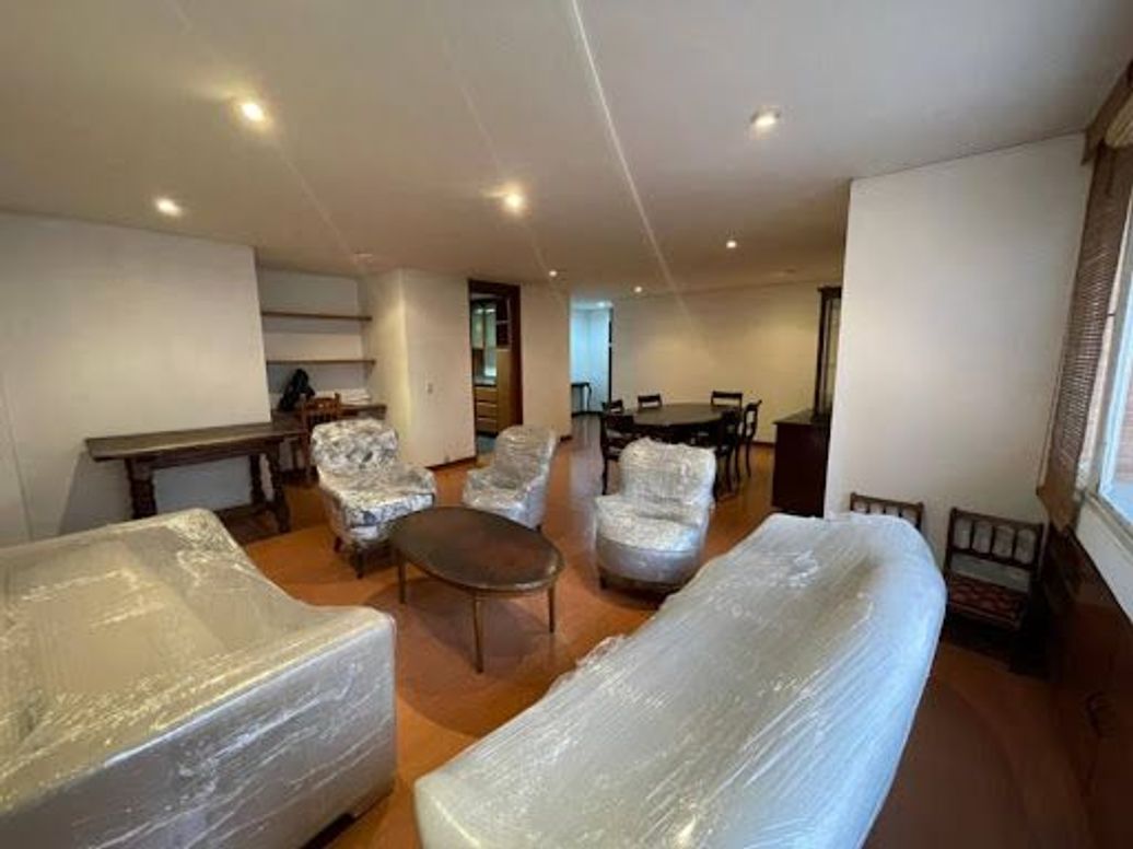 Apartamento de 3 alcobas en venta en Santa Barbara, Bogotá, 119 m² · foto 5 de 20