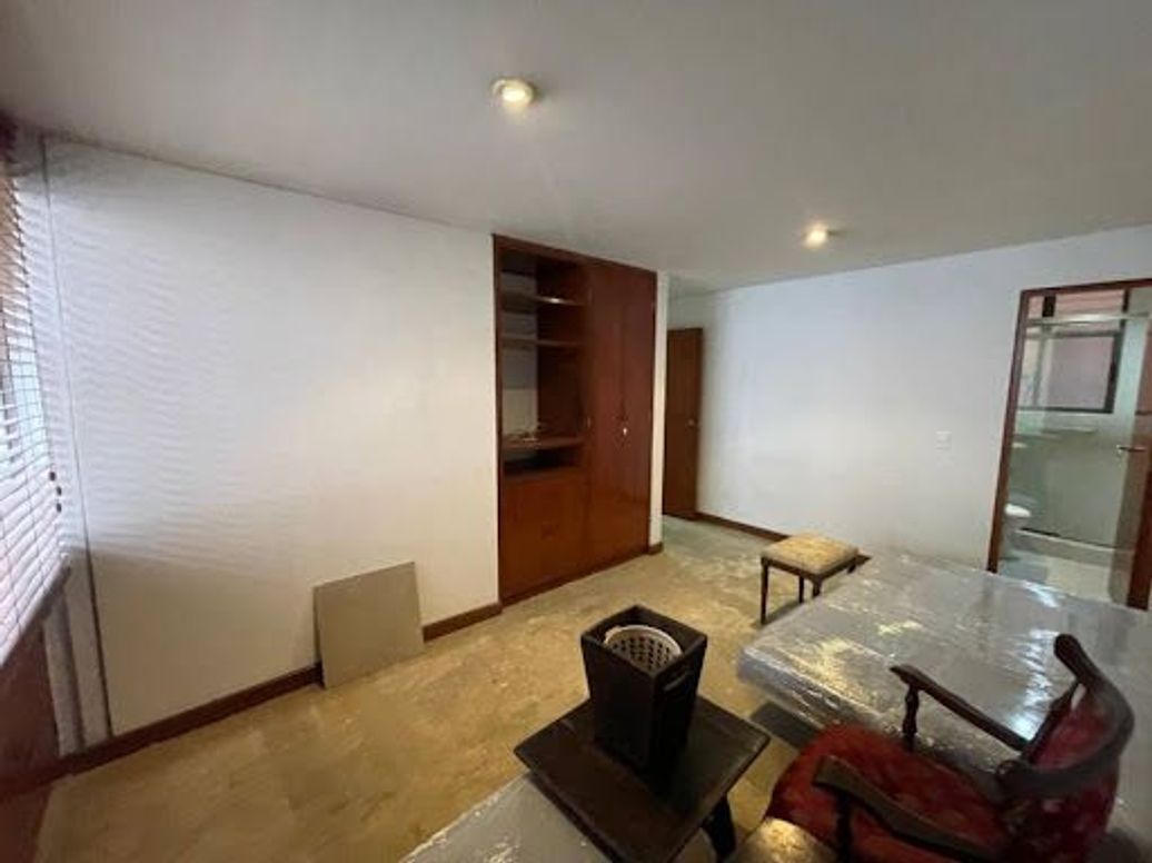 Apartamento de 3 alcobas en venta en Santa Barbara, Bogotá, 119 m² · foto 15 de 20