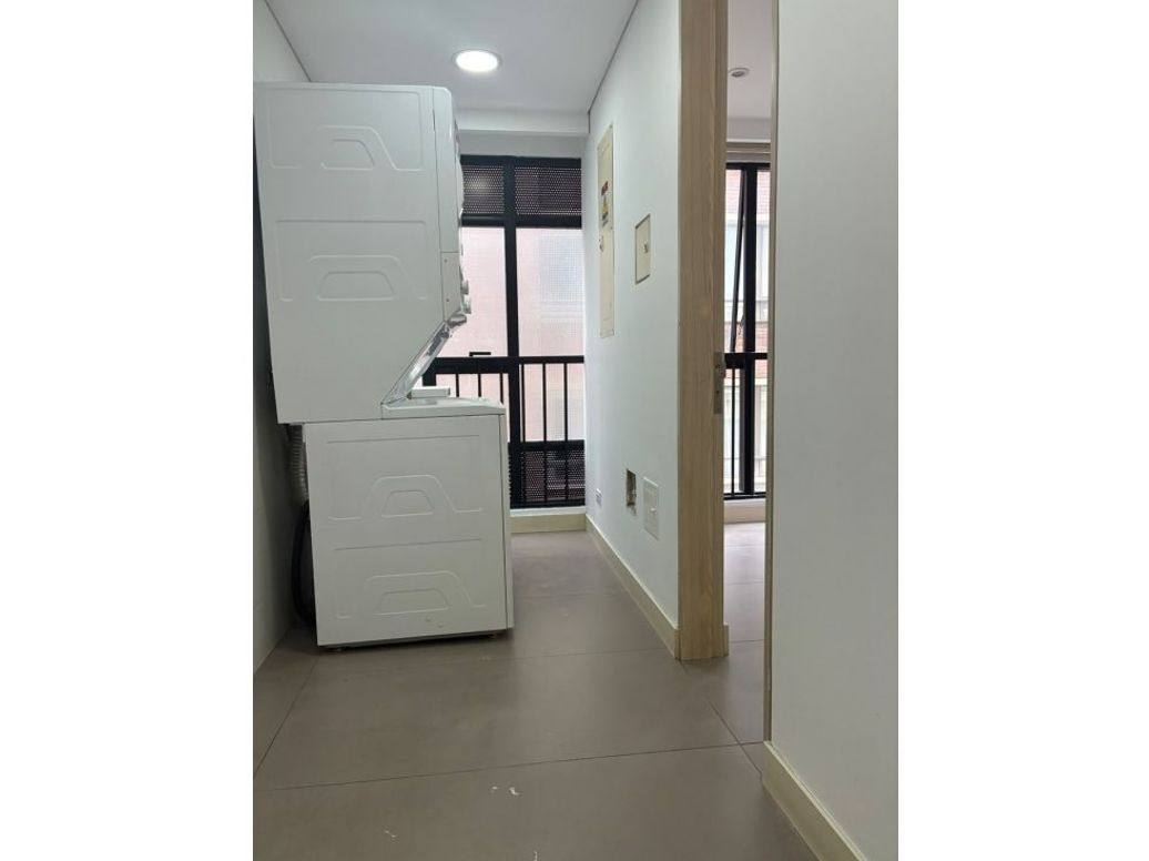 Apartamento de 3 alcobas en venta en Chico Oriental, Bogotá, 192 m² · foto 10 de 14