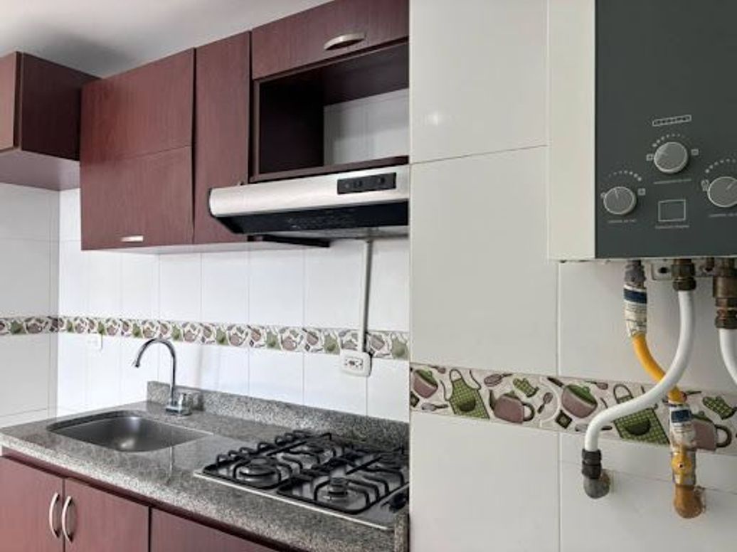 Apartamento de 2 alcobas en venta en Los Naranjos, Bogotá, 43 m² · foto 4 de 20
