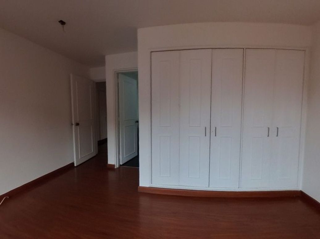 Apartamento de 3 alcobas en arriendo en Ub. Bosques, Bogotá, 110 m² · foto 14 de 20