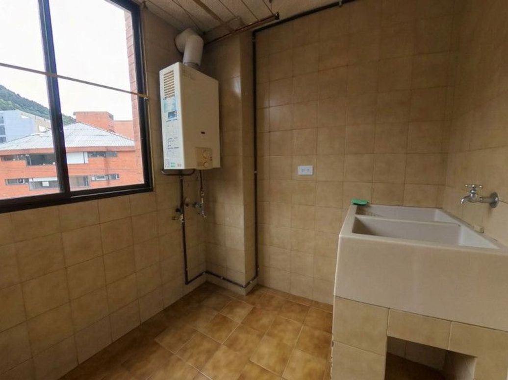 Apartamento de 3 alcobas en arriendo en Ub. Bosques, Bogotá, 110 m² · foto 9 de 20