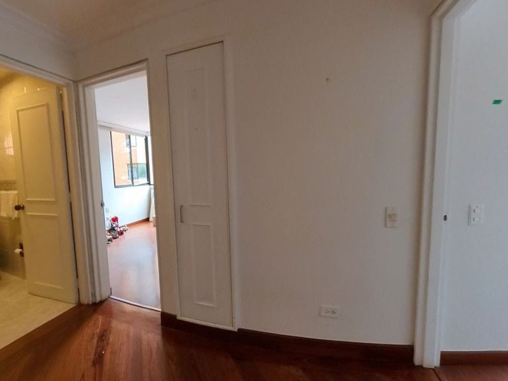 Apartamento de 3 alcobas en arriendo en Ub. Bosques, Bogotá, 110 m² · foto 12 de 20