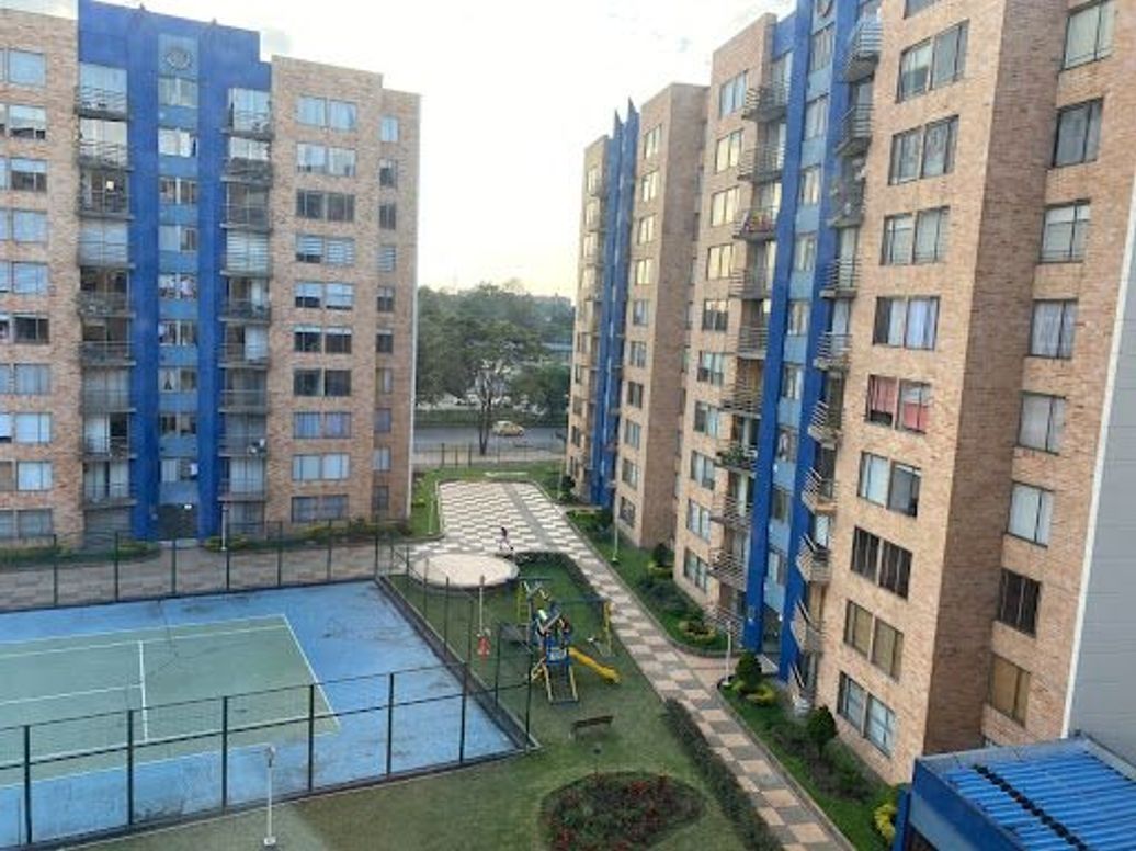 Apartamento de 3 alcobas en arriendo en Ciudad Salitre Suroriental, Bogotá, 57 m² · foto 4 de 19