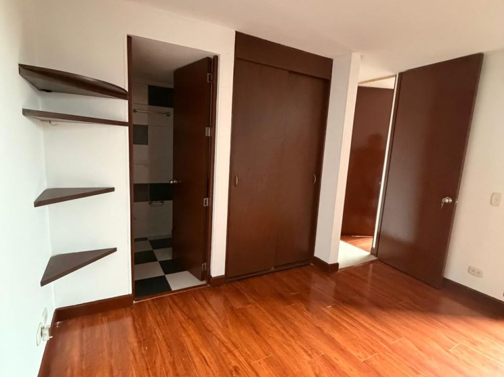 Apartamento de 3 alcobas en arriendo en A.S.D., Bogotá, 51 m² · foto 8 de 11