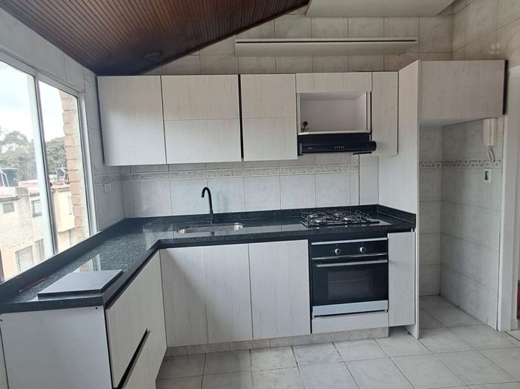 Apartamento de 4 alcobas en arriendo en Entrerios, Bogotá, 138 m² · foto 14 de 17