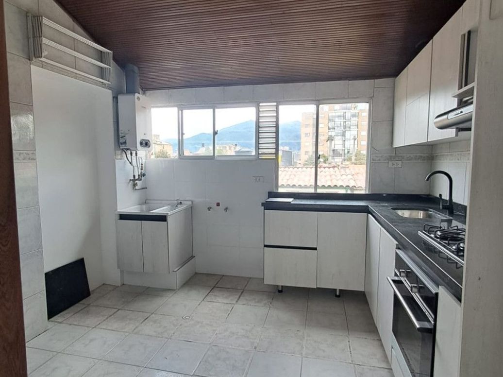 Apartamento de 4 alcobas en arriendo en Entrerios, Bogotá, 138 m² · foto 13 de 17