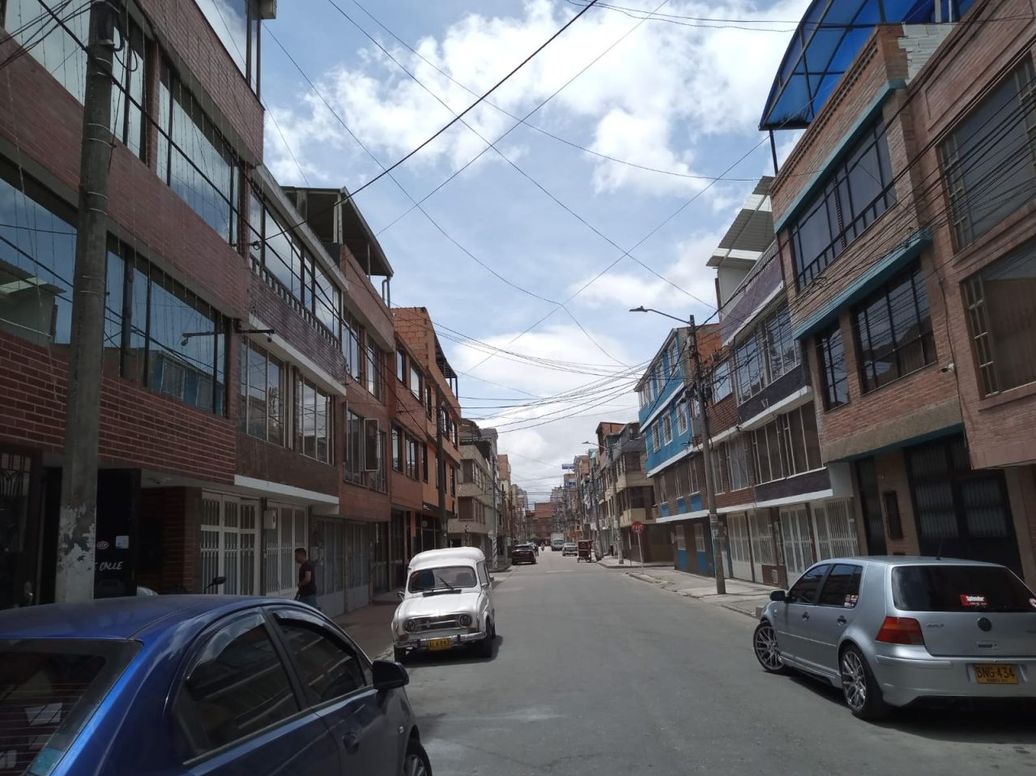 Casa de 5 alcobas en arriendo en Valladolid, Bogotá, 216 m² · foto 9 de 14
